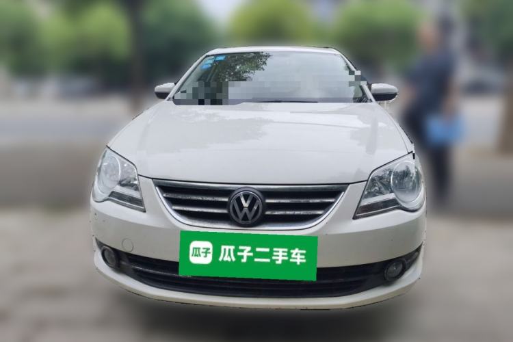 Used Volkswagen Bora 2012 1.6L Manual Fashion Edition Front