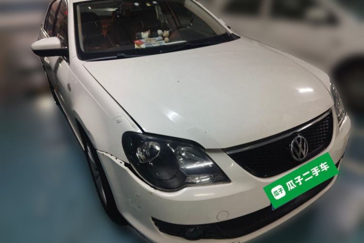 Used Volkswagen Bora 2012 1.6L Automatic Comfortable Value Edition Front Right 45 Deg