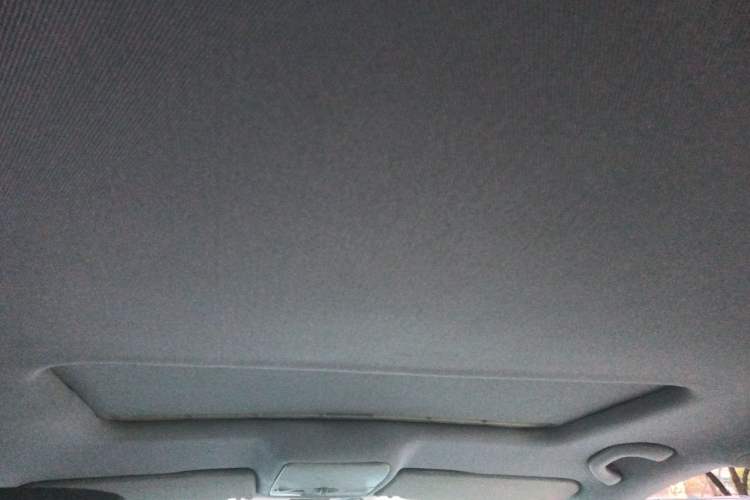 Used Volkswagen Bora 2012 1.6L Automatic Fashion Edition Headliner