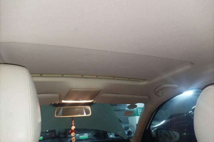 Used Volkswagen Bora 2012 1.6L Automatic Comfort Edition Headliner