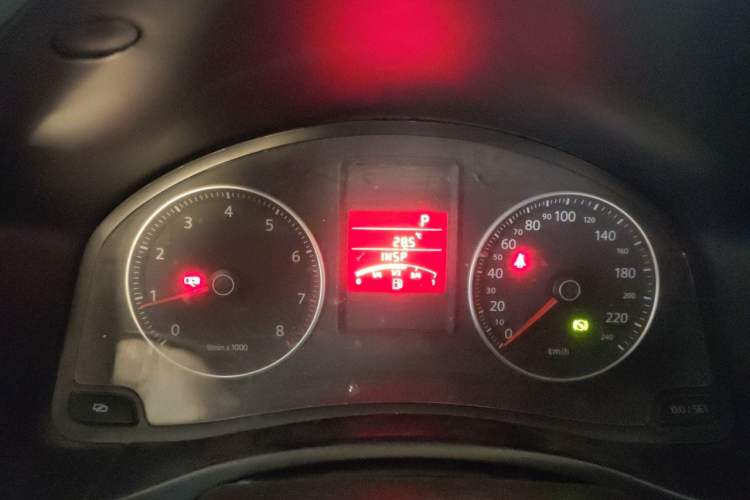 Used Volkswagen Bora 2012 1.6L Automatic Fashion Edition Instrument Cluster