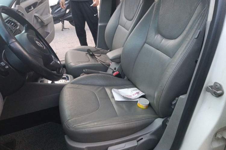 Used Volkswagen Bora 2012 1.6L Automatic Fashion Edition Left Front Seat