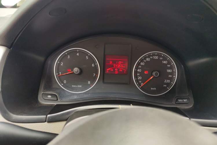 Used Volkswagen Bora 2012 1.6L Manual Fashion Edition Odometer Close Up