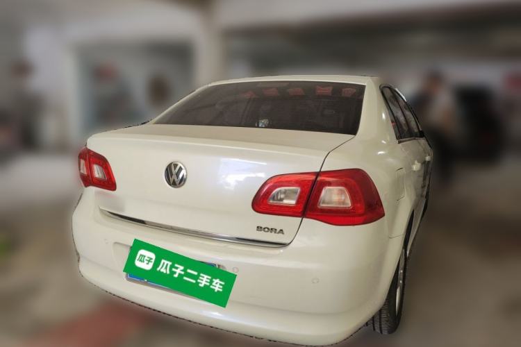 Used Volkswagen Bora 2012 1.6L Automatic Fashion Edition Rear Right 45 Deg