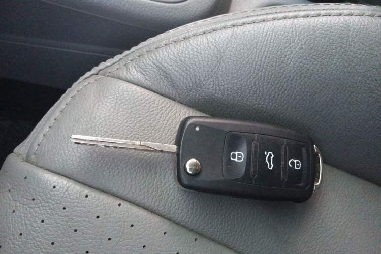 Used Volkswagen Bora 2012 1.6L Automatic Fashion Edition Vehicle Key