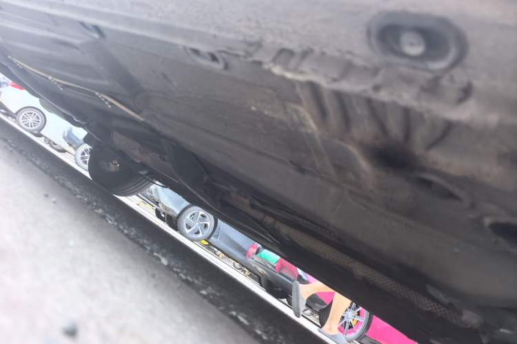 Used Volkswagen Bora 2012 1.6L Automatic Fashion Edition Chassis Front Right