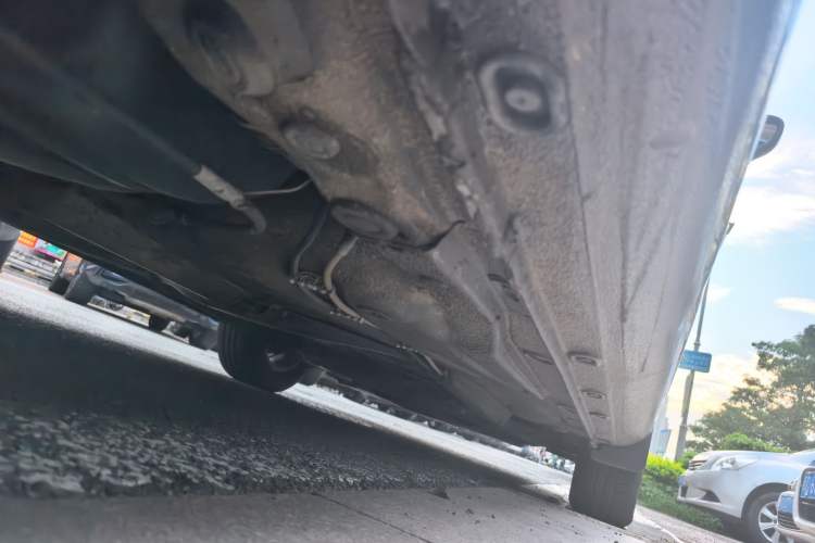 Used Volkswagen Bora 2012 1.6L Automatic Fashion Edition Chassis Rear Right