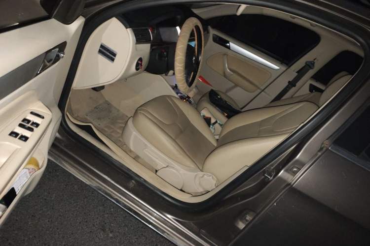 Used Volkswagen Bora 2012 1.6L Automatic Comfortable Value Edition Driver Seat