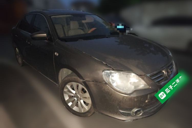 Used Volkswagen Bora 2012 1.6L Automatic Comfortable Value Edition Front Right 45 Deg