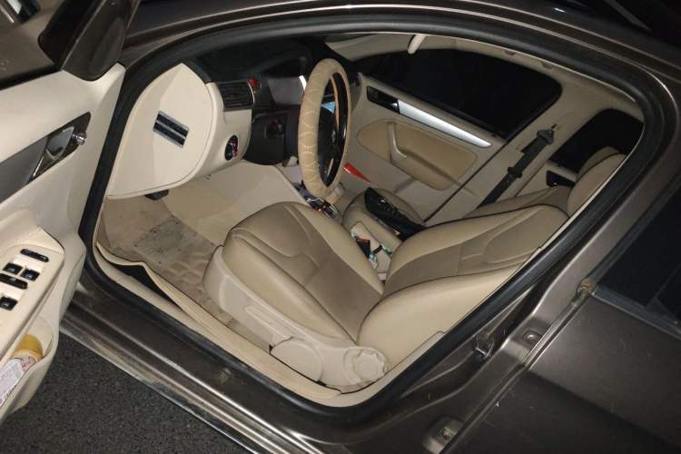 Used Volkswagen Bora 2012 1.6L Automatic Comfortable Value Edition Left Front Seat