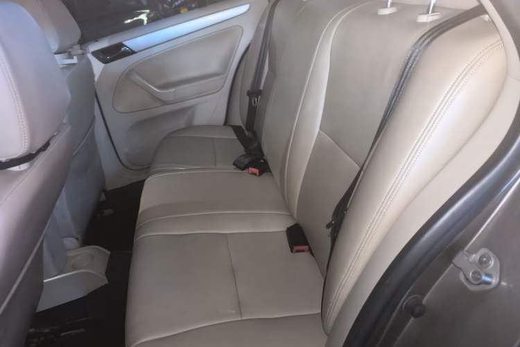 Used Volkswagen Bora 2012 1.6L Automatic Fashion Edition Left Rear Seat
