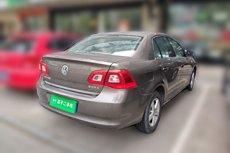Used Volkswagen Bora 2012 1.6L Automatic Fashion Edition Rear Right 45 Deg