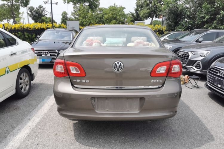 Used Volkswagen Bora 2012 1.6L Automatic Fashion Edition Rear