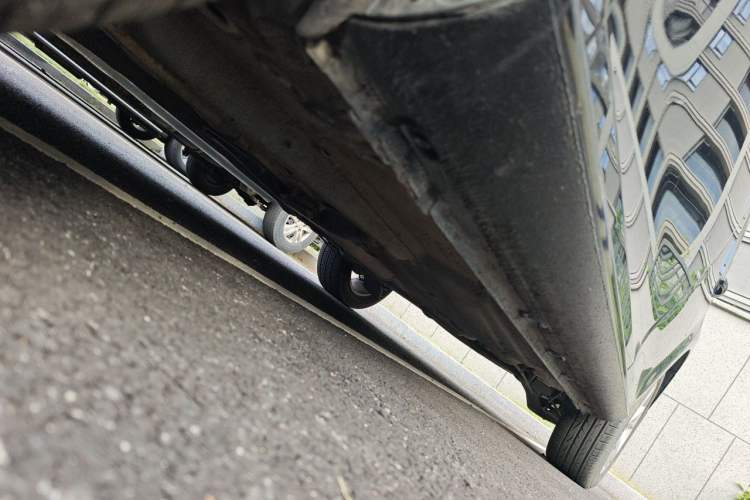 Used Volkswagen Bora 2013 1.6L Manual Comfort Model Chassis Front Left