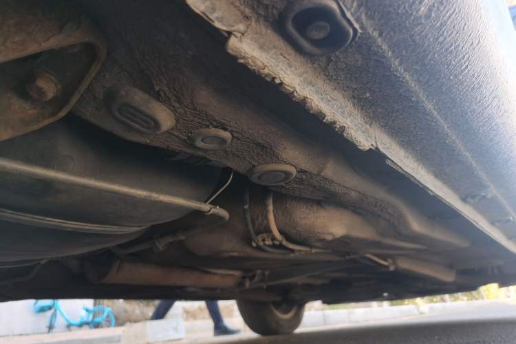 Used Volkswagen Bora 2013 1.6L Manual Fashion Edition Chassis Rear Right