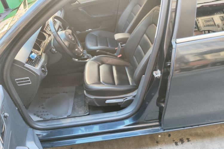 Used Volkswagen Bora 2013 1.6L Automatic Comfort Model Driver Seat