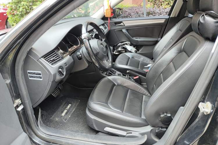 Used Volkswagen Bora 2013 1.6L Automatic Comfort Model Driver Seat