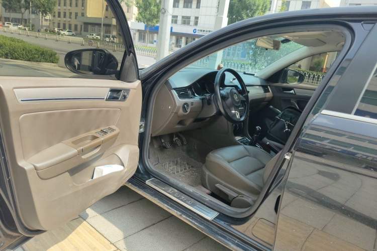Used Volkswagen Bora 2013 1.6L Manual Comfort Model Driver Seat