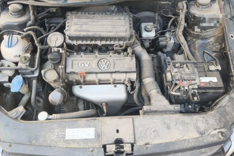 Used Volkswagen Bora 2013 1.6L Automatic Comfort Model Engine Bay