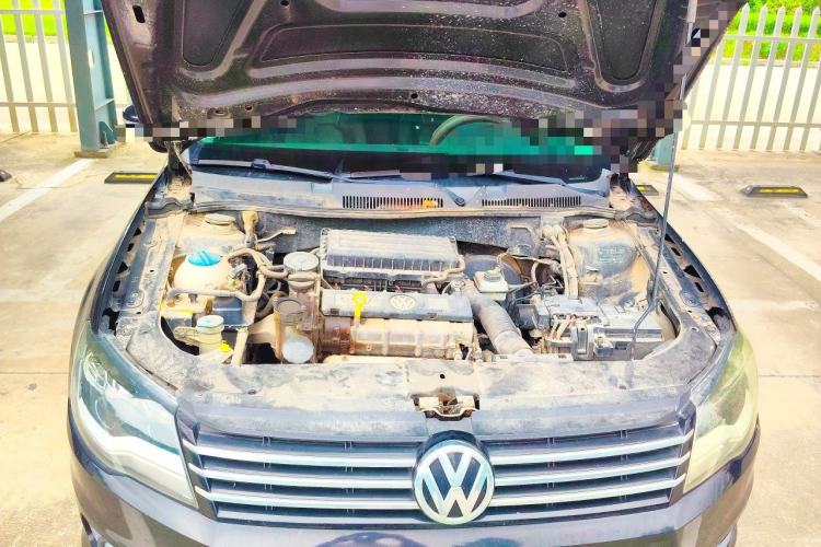 Used Volkswagen Bora 2013 1.6L Manual Comfort Model Engine Bay