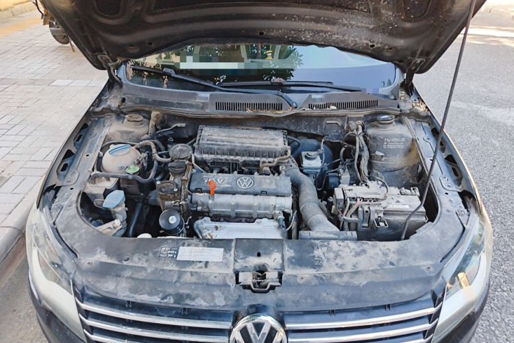 Used Volkswagen Bora 2013 1.6L Automatic Comfort Model Engine Bay