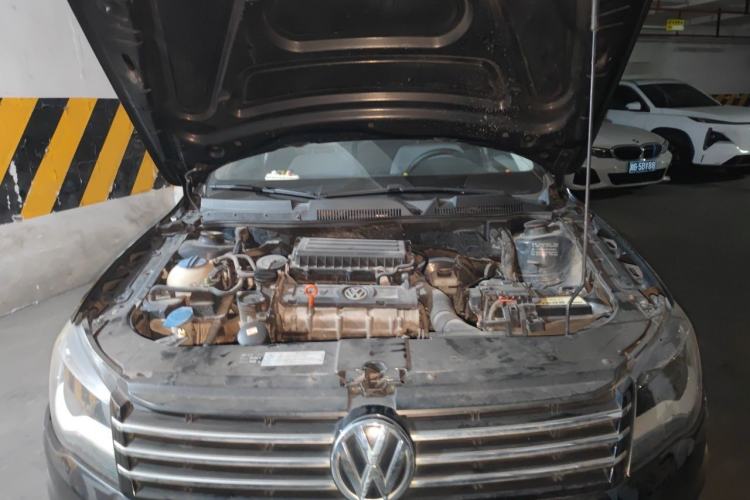 Used Volkswagen Bora 2013 1.6L Automatic Fashion Model Engine Bay