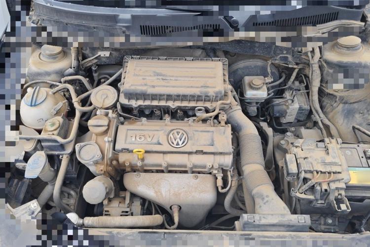 Used Volkswagen Bora 2013 1.6L Manual Fashion Edition Engine Bay