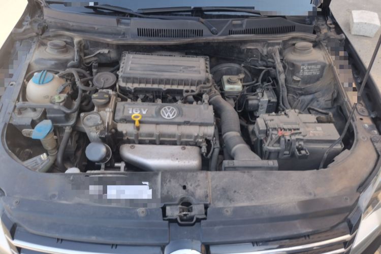 Used Volkswagen Bora 2013 1.6L Manual Fashion Edition Engine Bay