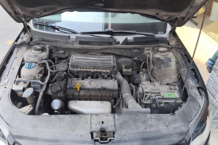 Used Volkswagen Bora 2013 1.6L Manual Comfort Model Engine Bay