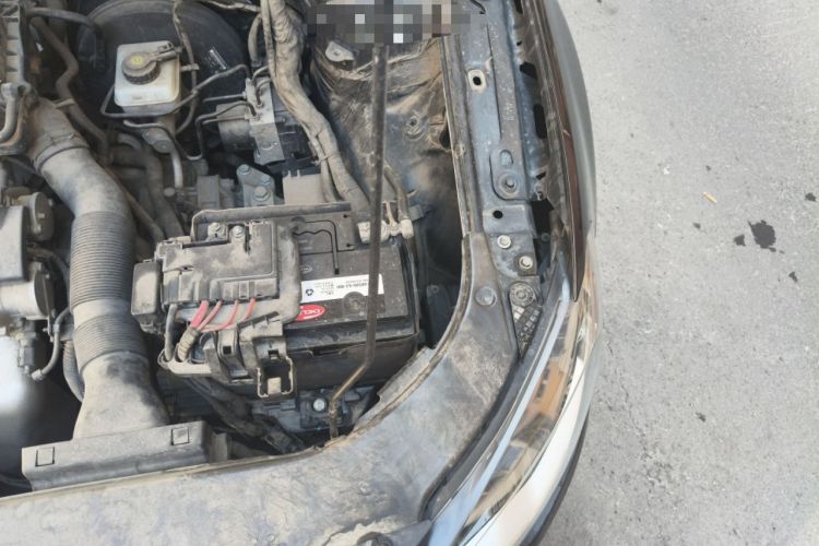 Used Volkswagen Bora 2013 1.6L Automatic Comfort Model Engine Bay Left