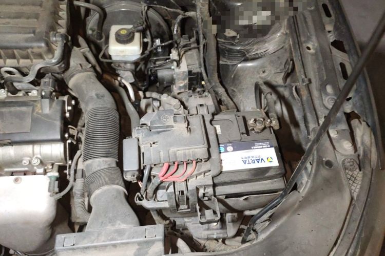 Used Volkswagen Bora 2013 1.6L Automatic Comfort Model Engine Bay Left