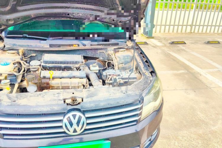 Used Volkswagen Bora 2013 1.6L Manual Comfort Model Engine Bay Left