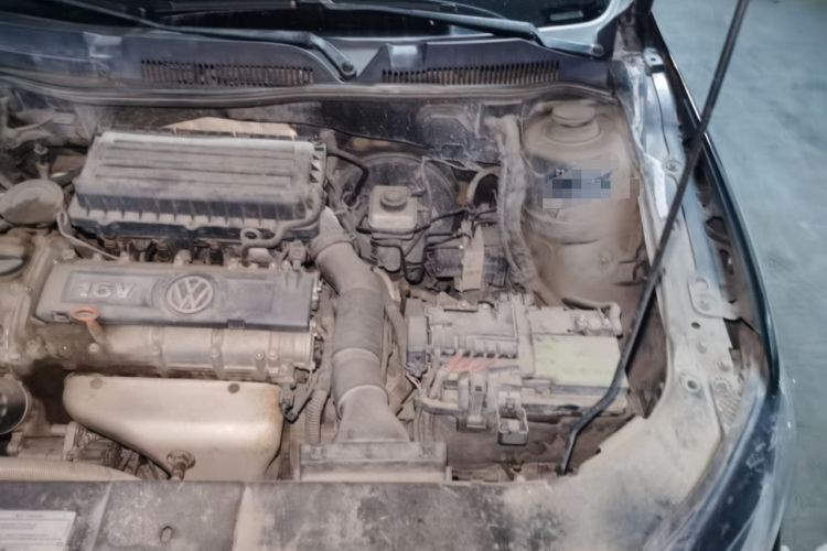 Used Volkswagen Bora 2013 1.6L Automatic Comfort Model Engine Bay Left