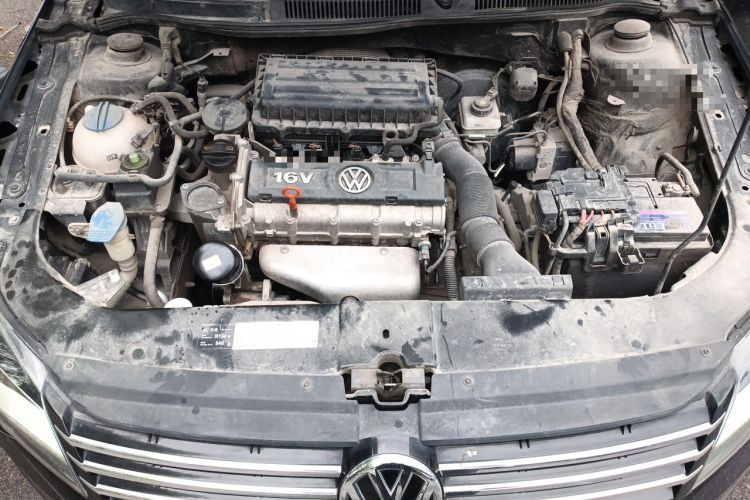 Used Volkswagen Bora 2013 1.6L Automatic Fashion Model Engine Bay