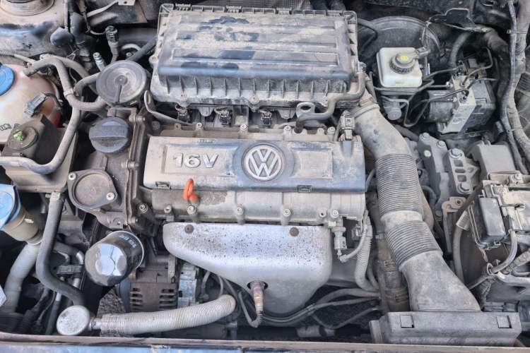 Used Volkswagen Bora 2013 1.6L Automatic Luxury Model Engine Bay