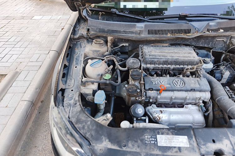 Used Volkswagen Bora 2013 1.6L Automatic Comfort Model Engine Bay Right