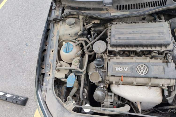 Used Volkswagen Bora 2013 1.6L Manual Comfort Model Engine Bay Right