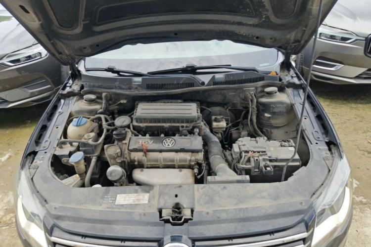 Used Volkswagen Bora 2013 1.6L Automatic Comfort Model Engine Bay