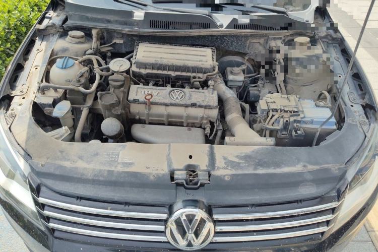 Used Volkswagen Bora 2013 1.6L Manual Comfort Model Engine Bay