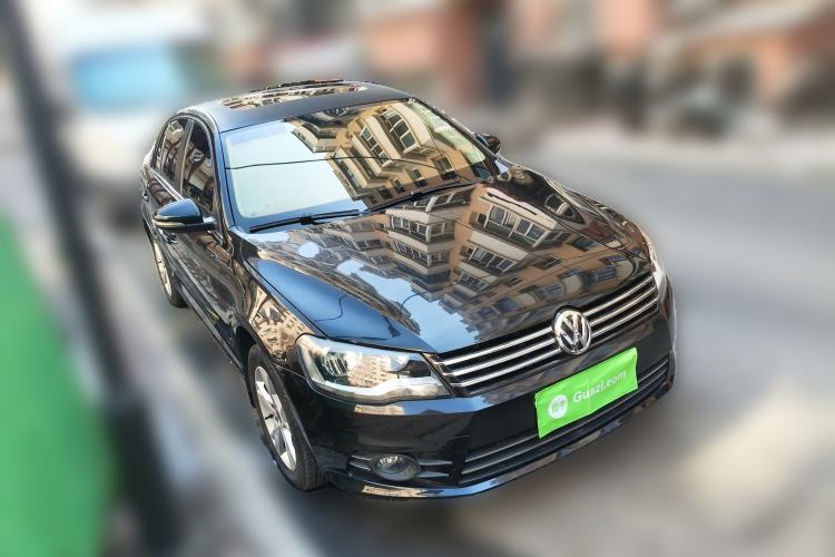 Used Volkswagen Bora 2013 1.6L Automatic Comfort Model Front Right 45 Deg