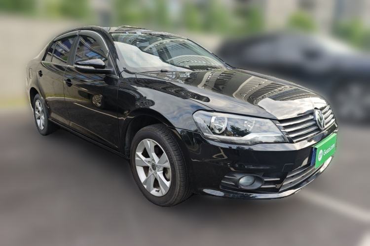 Used Volkswagen Bora 2013 1.6L Manual Comfort Model Front Right 45 Deg