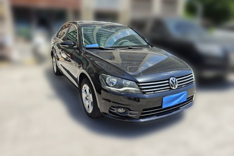 Used Volkswagen Bora 2013 1.6L Manual Comfort Model Front Right 45 Deg
