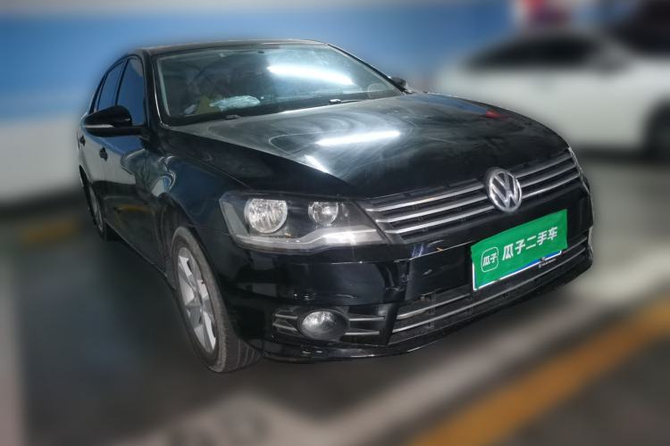 Used Volkswagen Bora 2013 1.6L Automatic Comfort Model Front Right 45 Deg