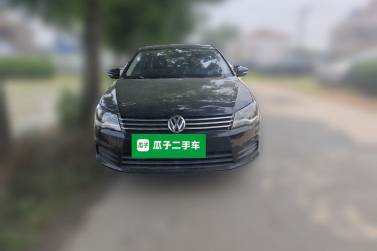 Used Volkswagen Bora 2013 1.6L Manual Fashion Edition Front