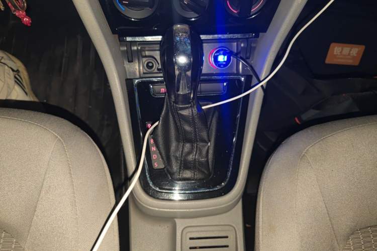 Used Volkswagen Bora 2013 1.6L Automatic Fashion Model Gear Lever