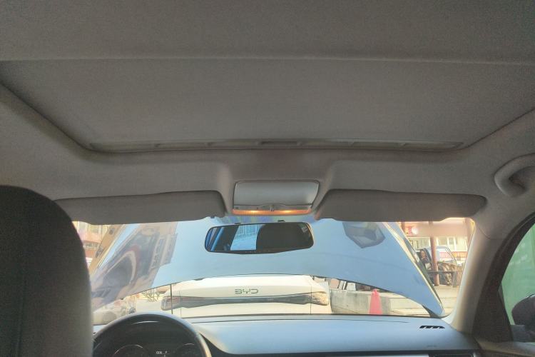 Used Volkswagen Bora 2013 1.6L Automatic Comfort Model Headliner