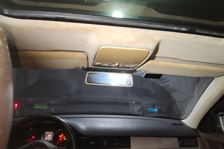 Used Volkswagen Bora 2013 1.6L Automatic Comfort Model Headliner