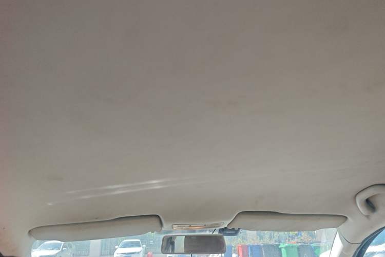 Used Volkswagen Bora 2013 1.6L Manual Fashion Edition Headliner
