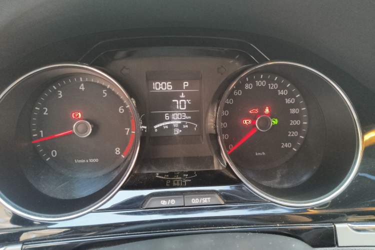Used Volkswagen Bora 2013 1.6L Automatic Comfort Model Instrument Cluster