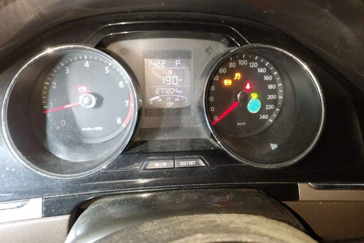 Used Volkswagen Bora 2013 1.6L Automatic Comfort Model Instrument Cluster